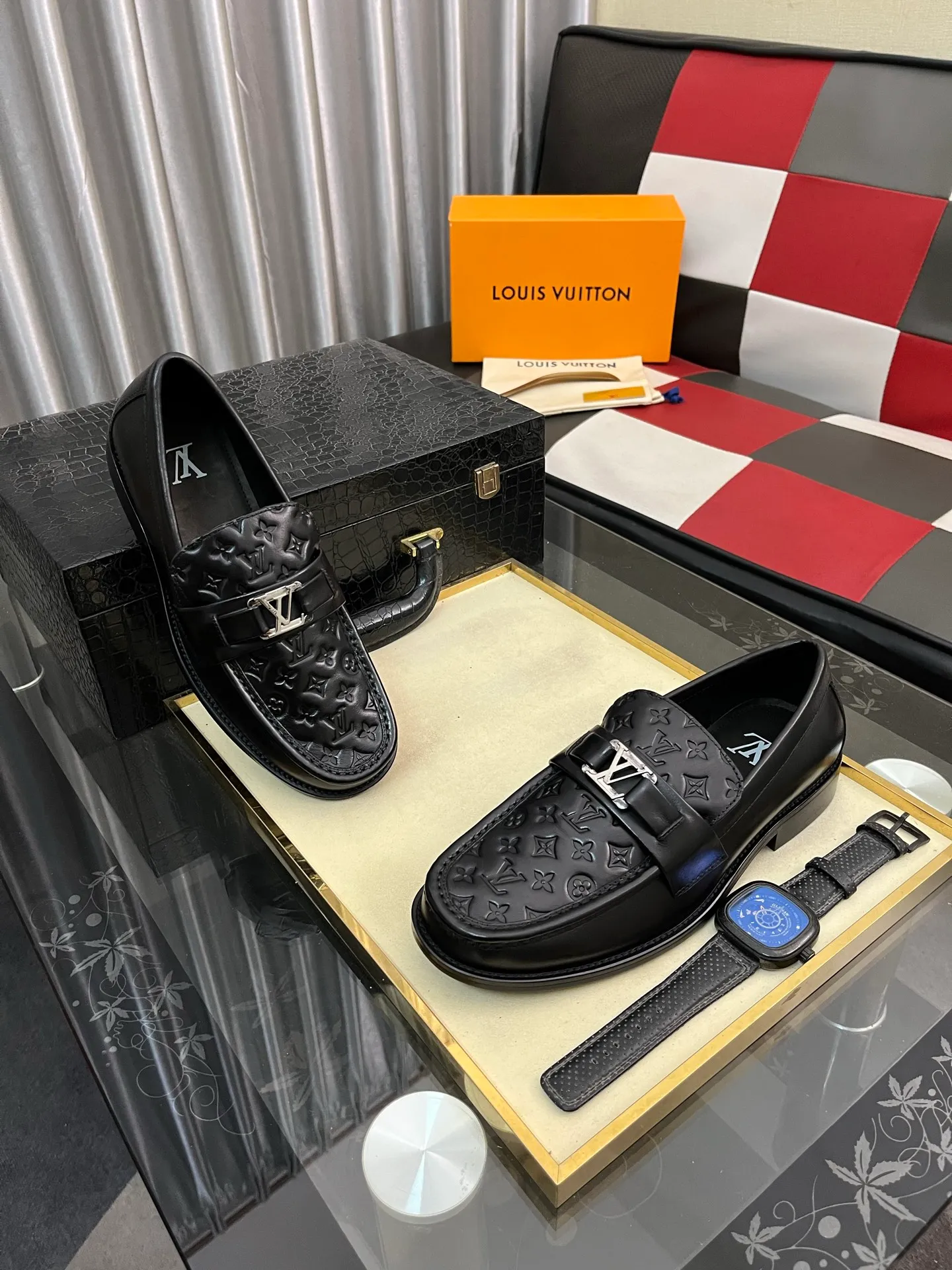 Men's Men's Shoes Men's Men's Shoes 💰520⌚️⌚️[LV] The most popular classic Louis Vuitton leather shoes. Synchronized with the official website, the upper adopts Italian imported upper embossing➕comfortable cowhide lining, fashionable atmosphere, unique brand and unique craftsmanship. Highlighting the hot style of the new year. Stop hesitating, stop wandering, get it now. Code number: 38--44. 3️⃣colors available